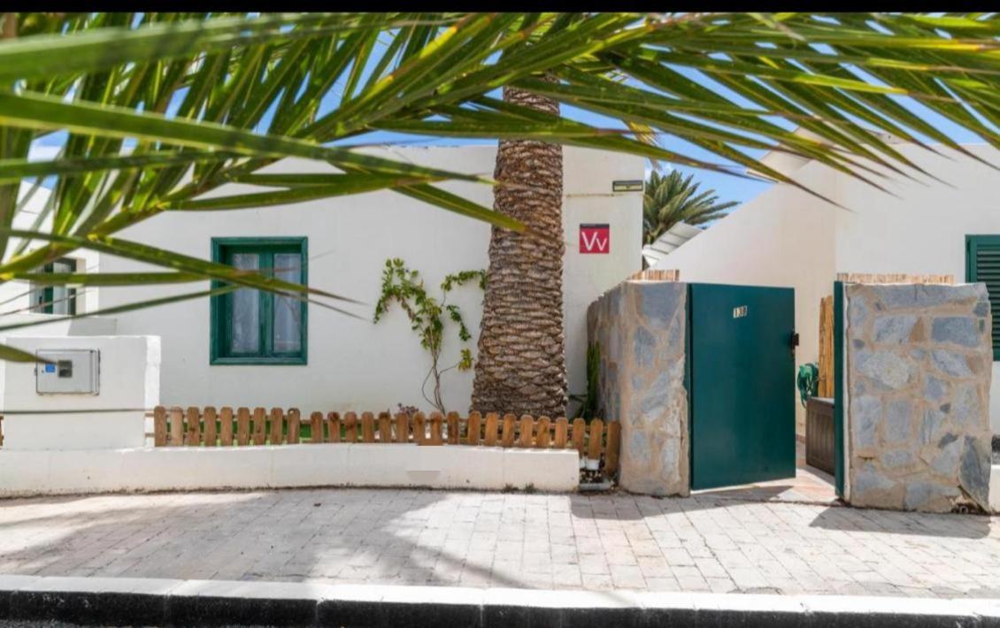 Rockbeach Bungalow Costa Teguise Eksteriør billede